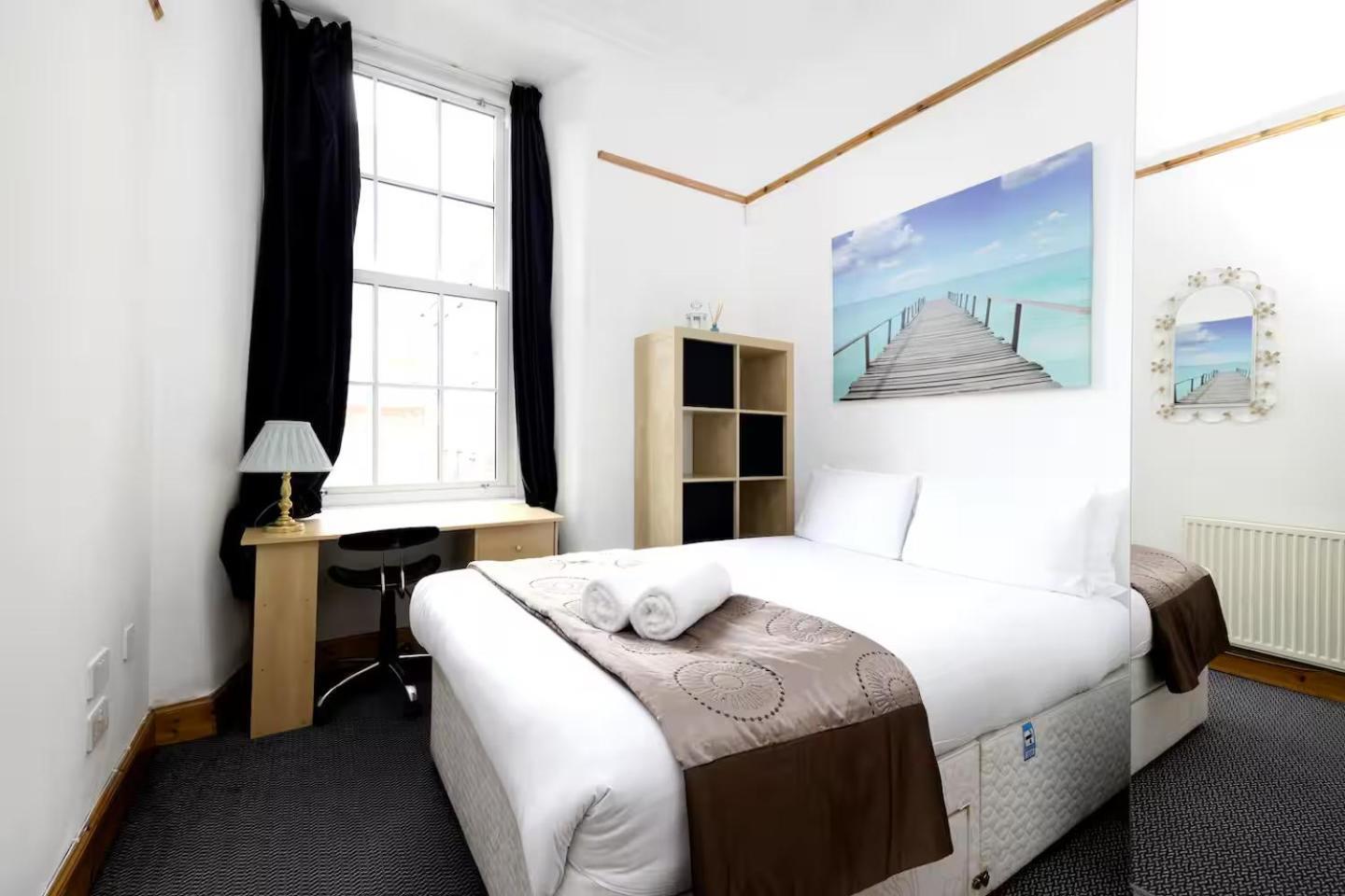Joivy 3 Bed Flat In Old Town, Close To Grassmarket Edinburgh Exterior photo